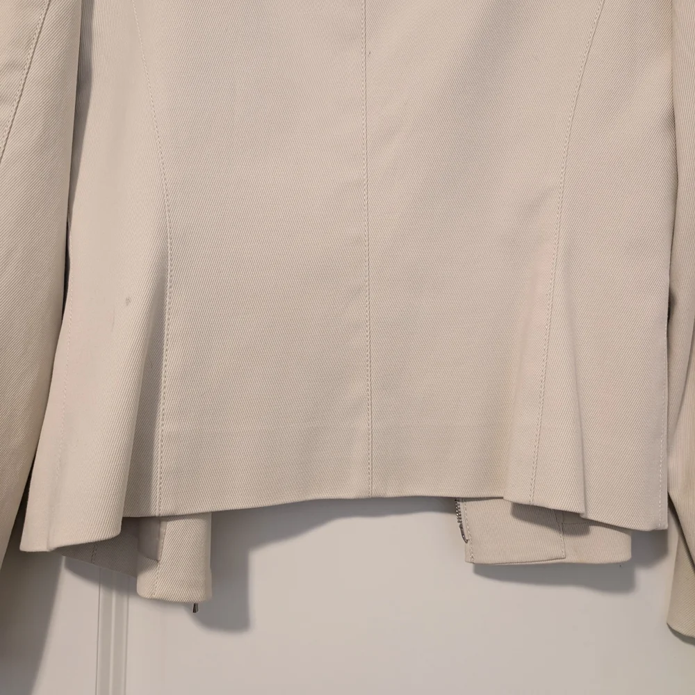 Women's Cream Jacket - Picture 4 of 8